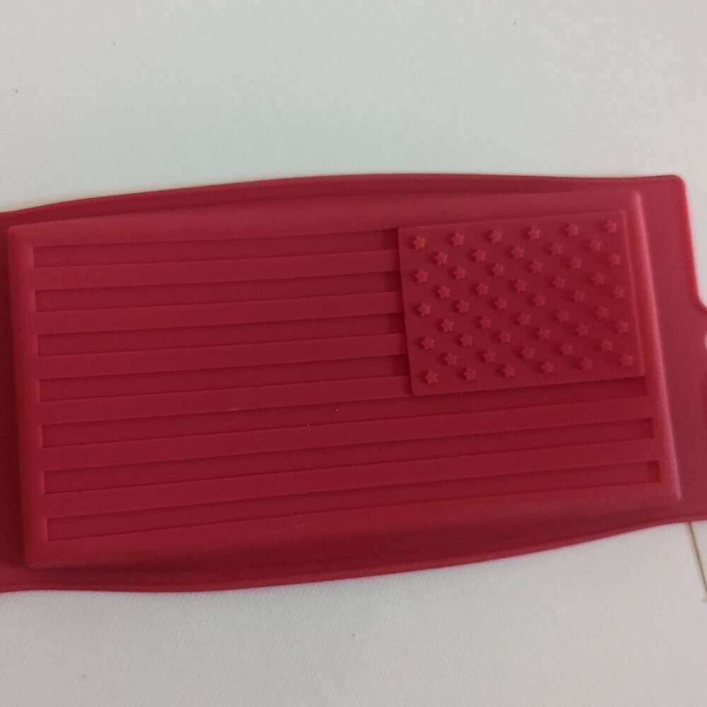 NWT Silicone USA Flag Mold Baking Crafts DIY 4th of July Michael's Summer NEW - Picture 4 of 7